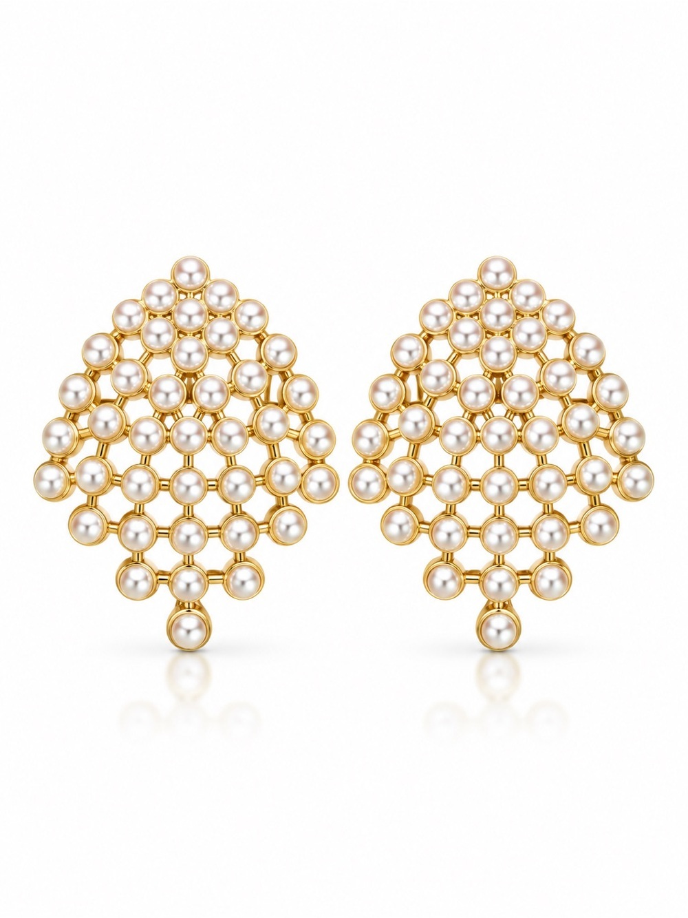 Elegant Gold and Pearl Earrings